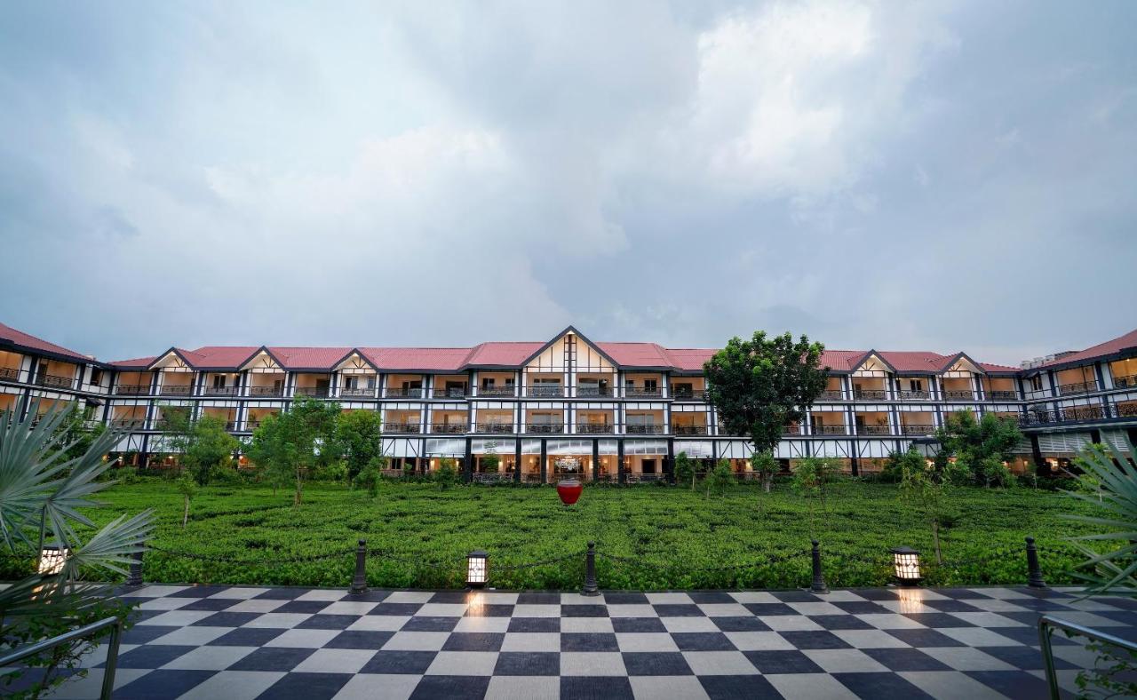 Mayfair Tea Resort Siliguri Bagian luar foto